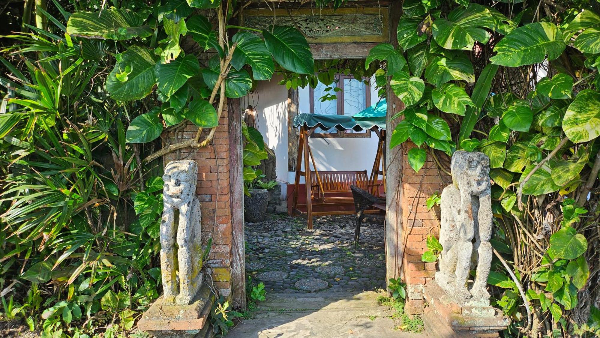 Pondok Pisces Bungalows Balian Beach Selemadeg  Экстерьер фото
